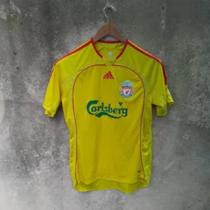 Liverpool 2006-07 away football shirt / jersey. Small mens