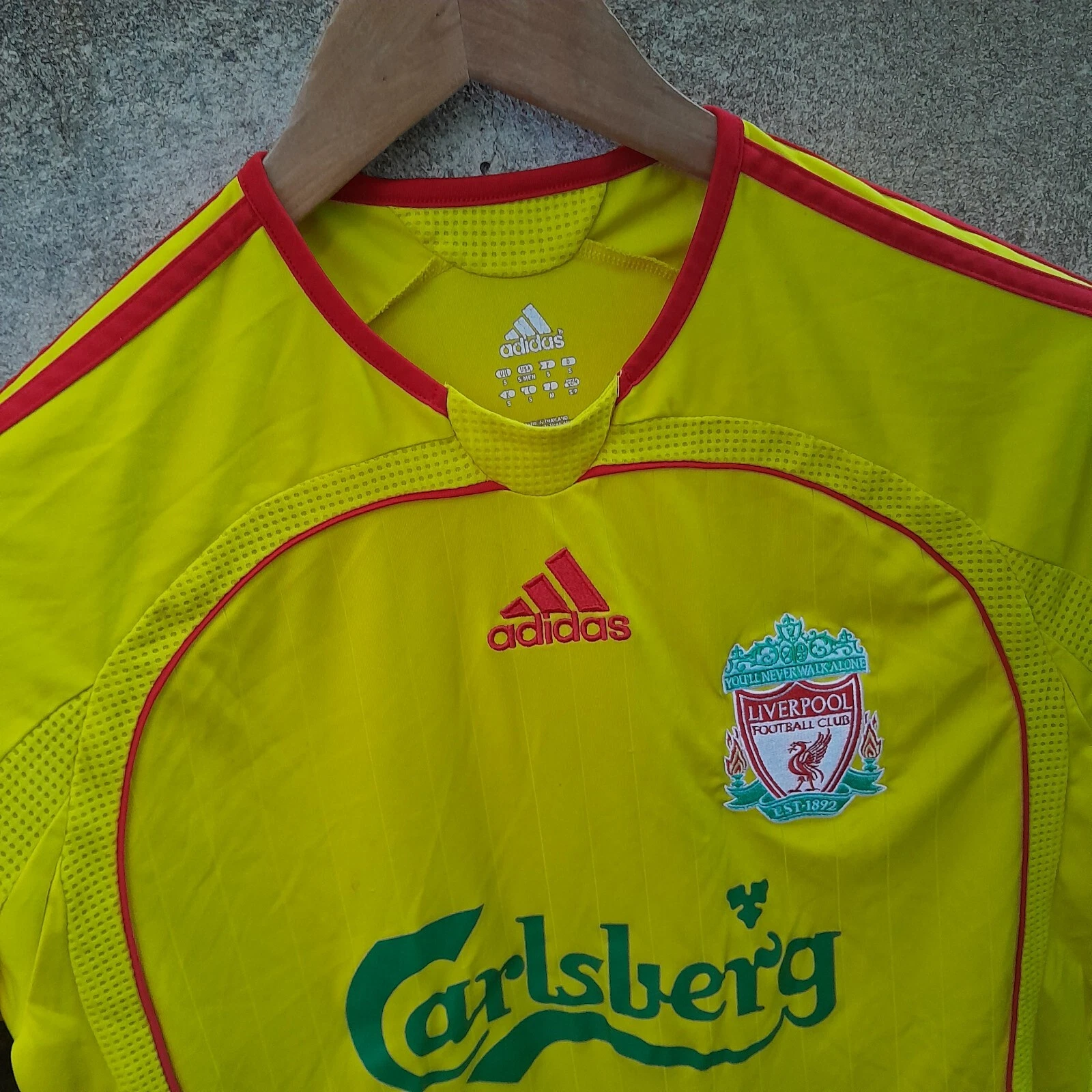 Liverpool 2006-07 away football shirt / jersey. Small mens - Image 2
