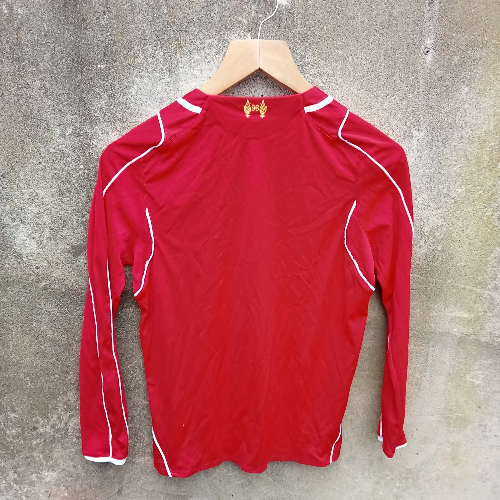 Liverpool 2013-14 home football shirt | jersey, Boys Large Long Sleeves - Image 5