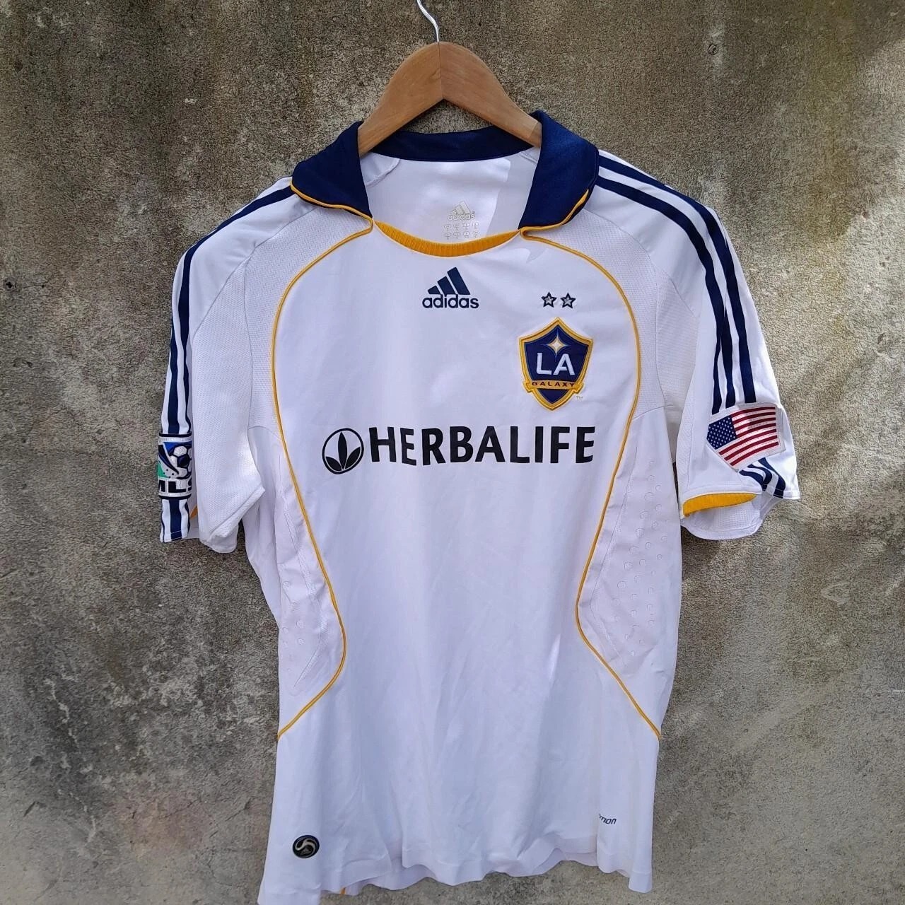 Los Angeles Galaxy 2008-09 player spec home football shirt / jersey. Large mens