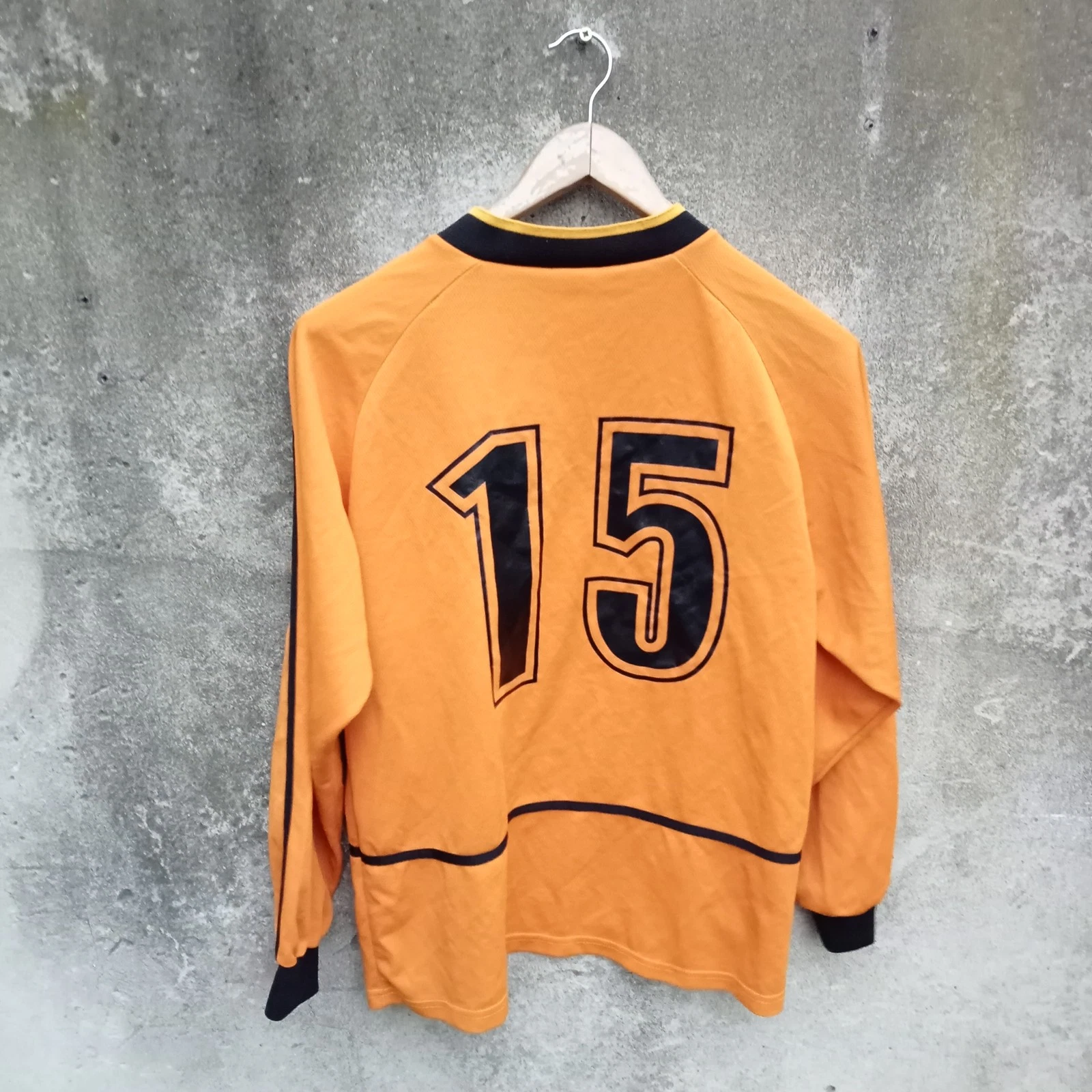 Maidstone United Home football shirt | jersey, Mens Medium Player issue - Image 4