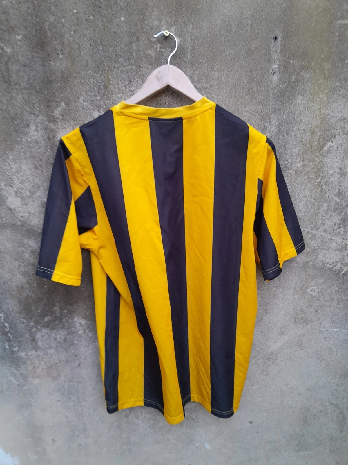 Malaysia 2007-08 football shirt / jersey. Large mens. - Image 3