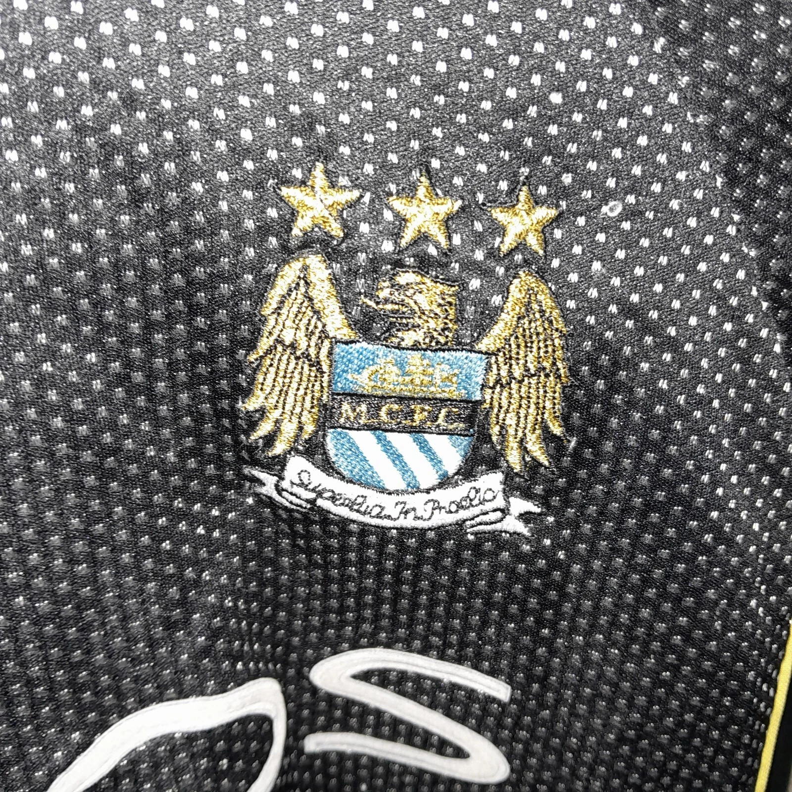 Manchester City 1999-2000 goalkeeper football shirt / jersey - Image 3