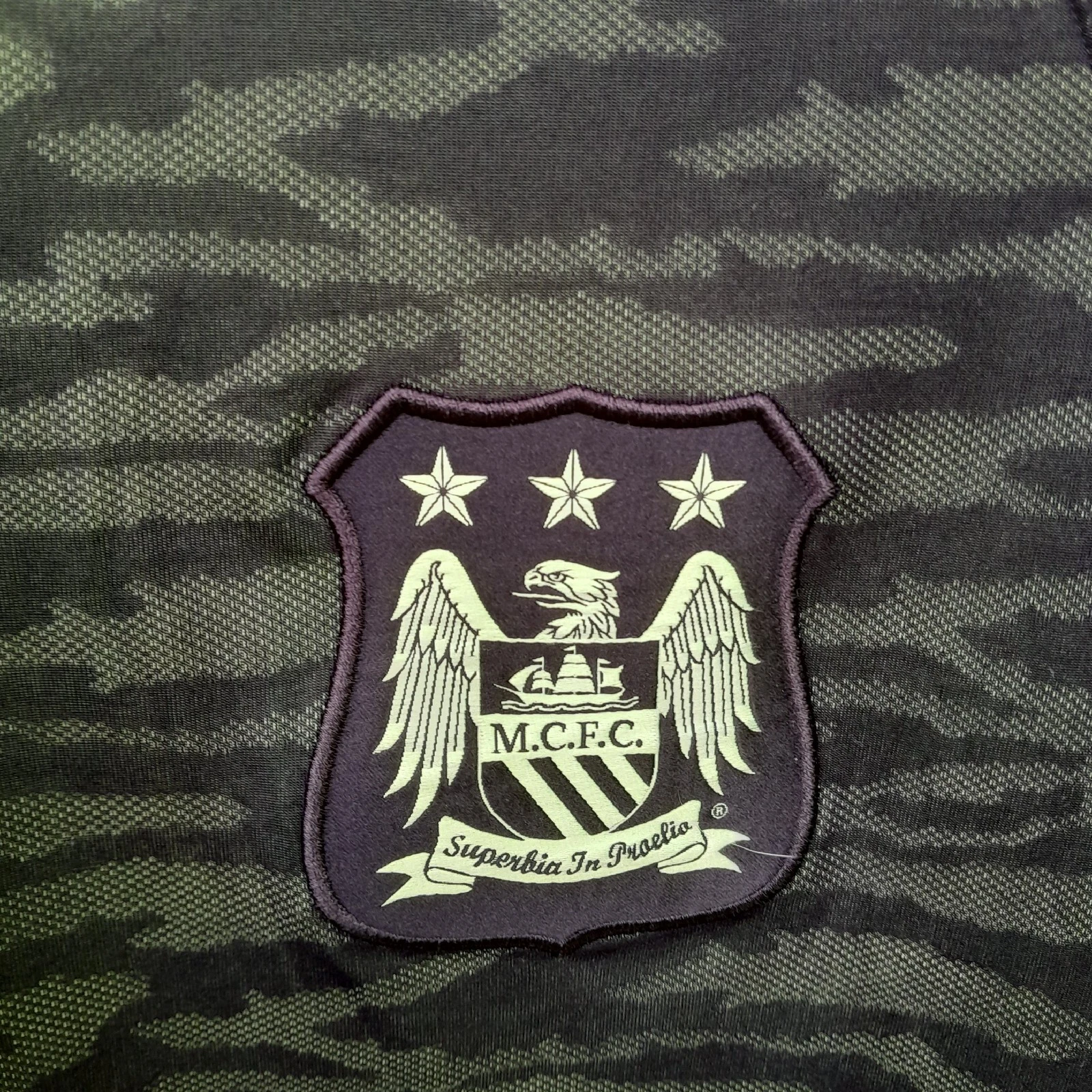 Manchester City 2015-16 camo training football shirt / jersey. XL mens. - Image 3
