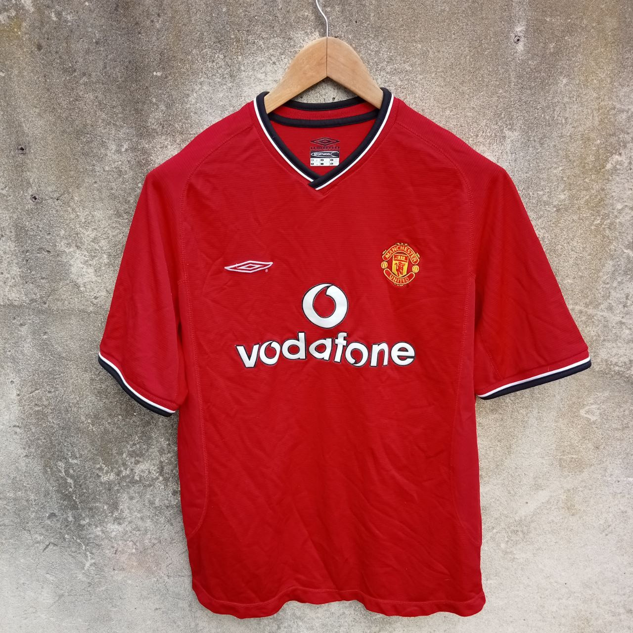 Manchester United 2000-02 home football shirt / jersey. Large mens. 43"
