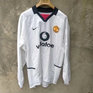 Manchester United 2002-03 away football shirt / jersey. Medium mens