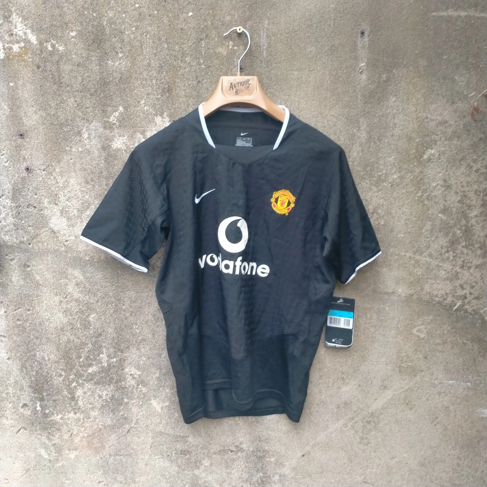 Manchester United 2003-05 away football jersey shirt. Medium boys bnwt ladies