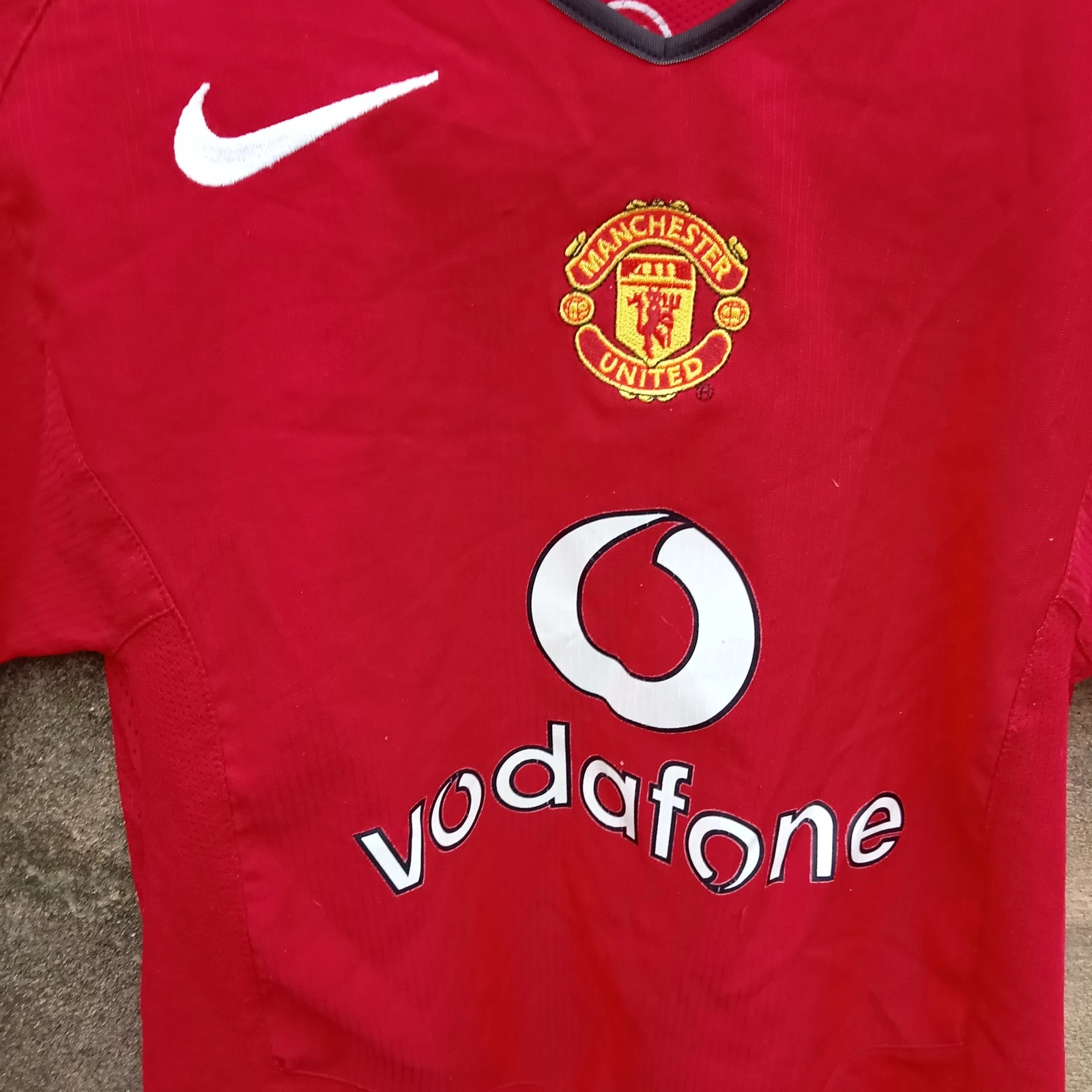 Manchester United 2004-05 home football shirt | jersey, Boys small NISTELROOY - Image 2