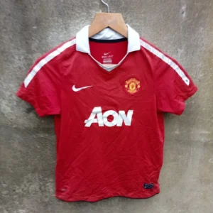 Manchester United 2010-11 home football shirt | jersey, Boys Medium 10-12 years
