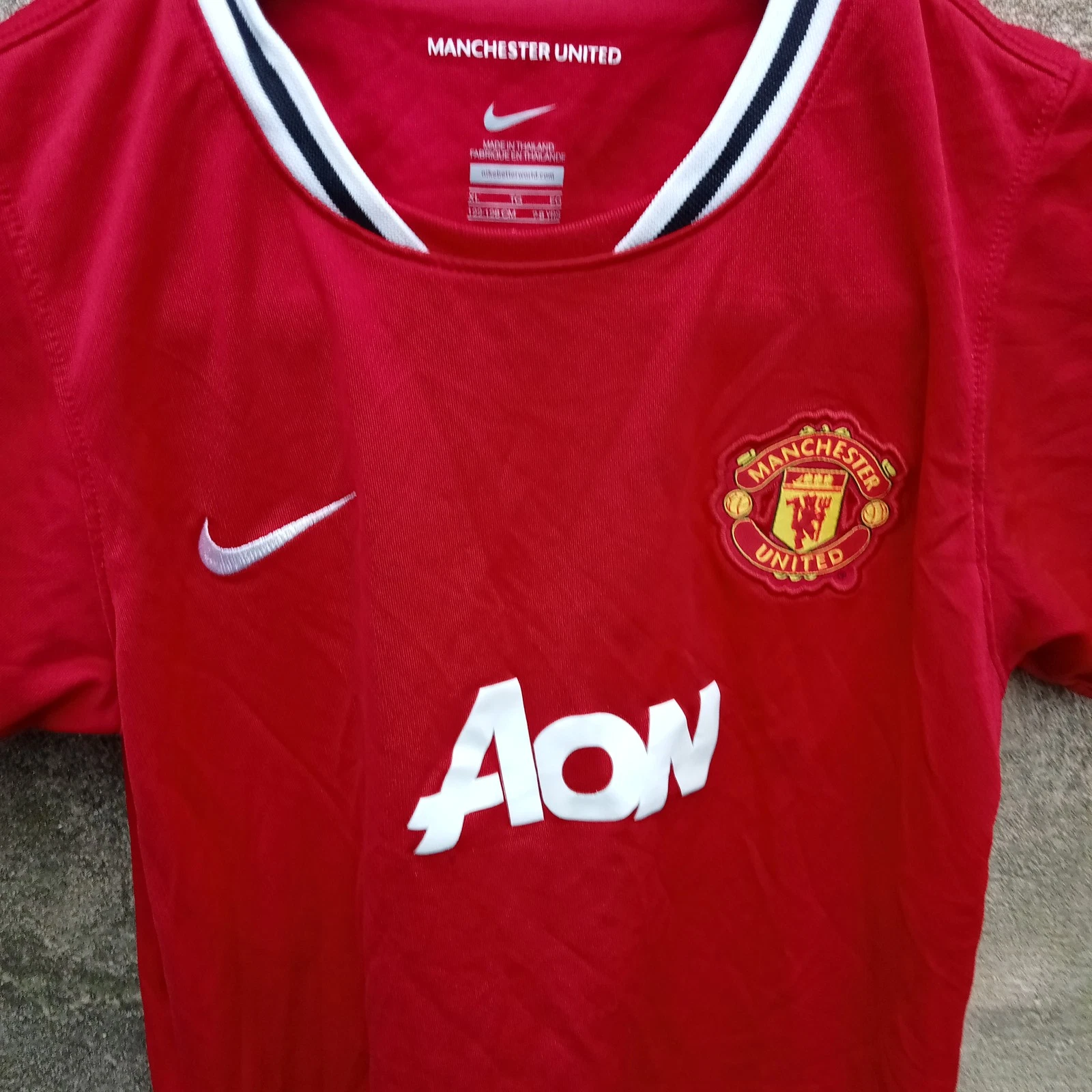 Manchester United 2011-12 home football shirt | jersey, Boys small 7-8 years - Image 2