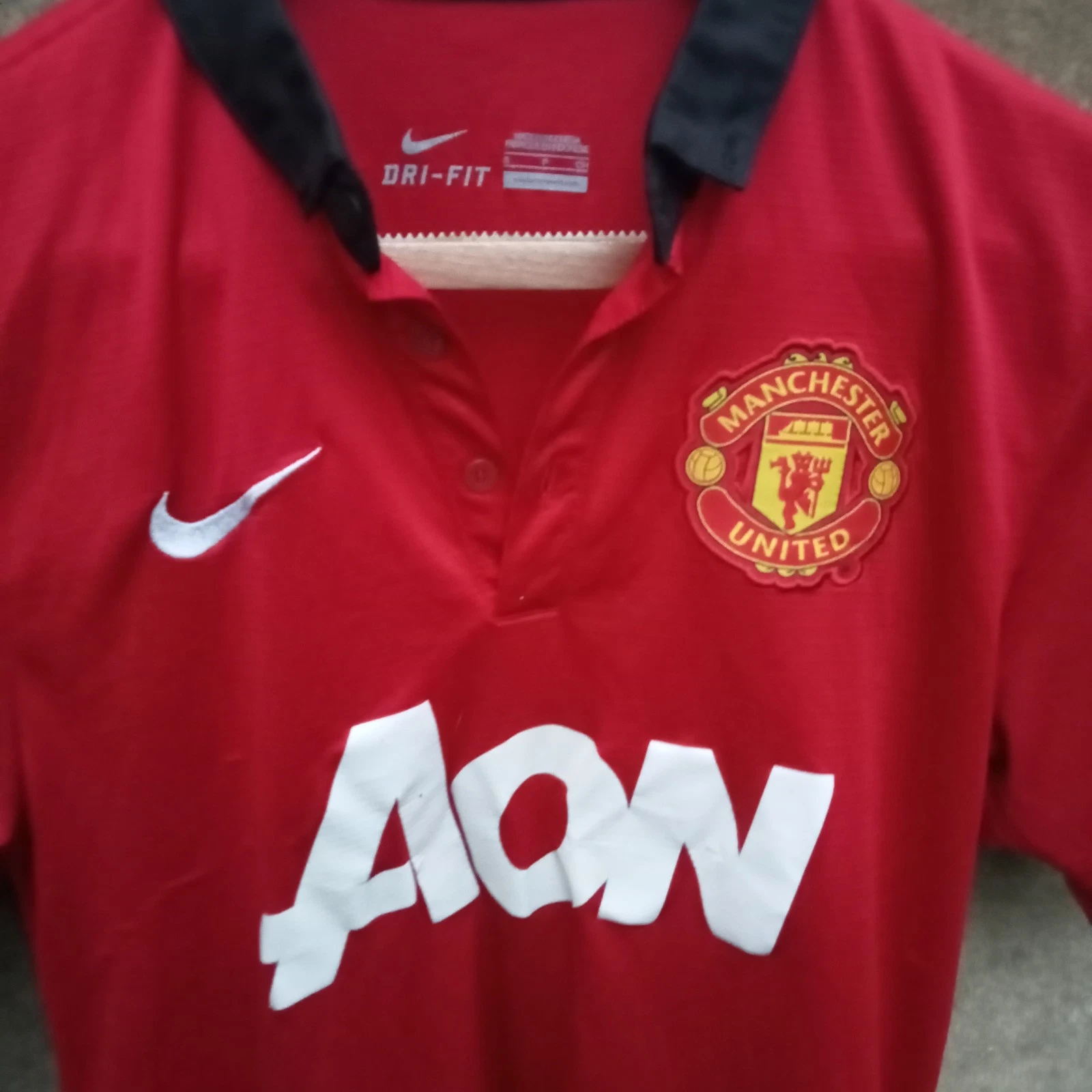 Manchester United 2013-14 Home football shirt | jersey, Mens Small - Image 2