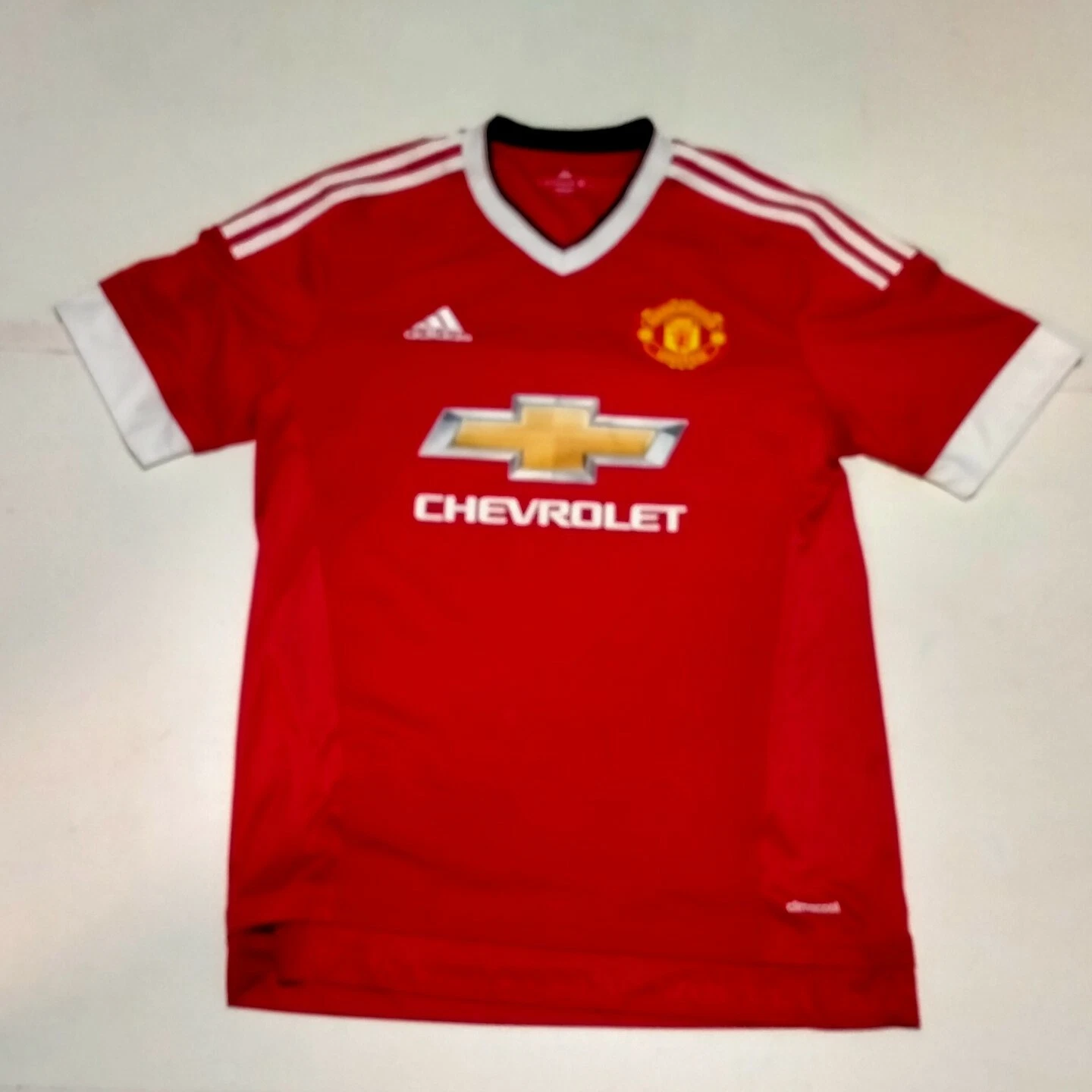 Manchester United 2015-16 home football shirt jersey. Medium mens.