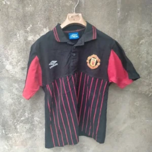 Manchester United 90s black polo football shirt / jersey. Youth - xs, small mens