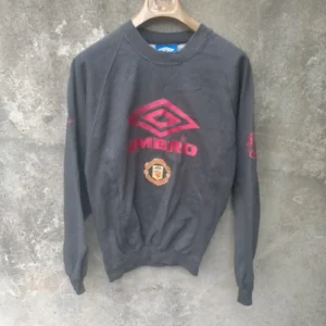 Manchester United 90s football sweatshirt shirt / jersey small mens. Pullover