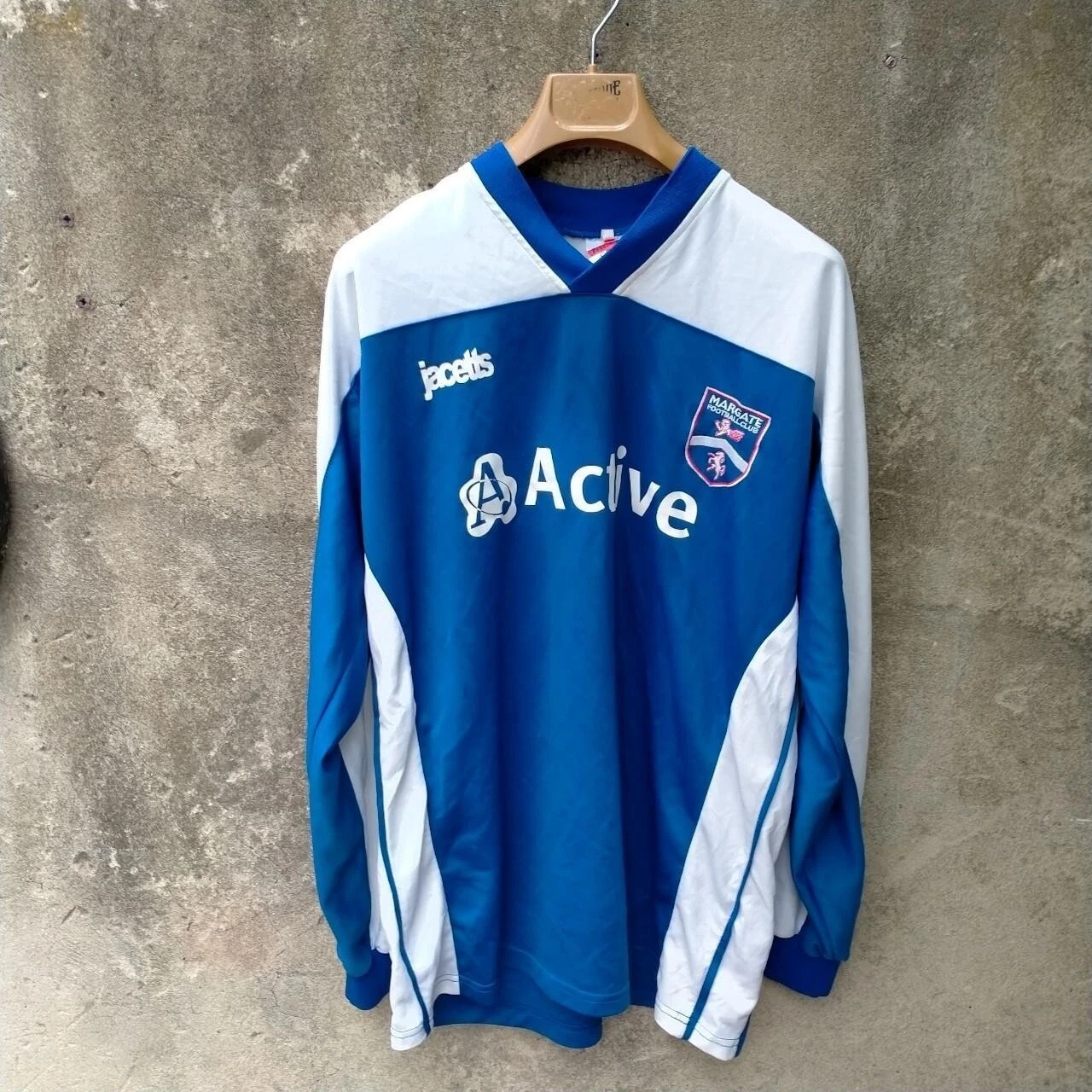 Margate 2005-08 player worn home football shirt / jersey. Medium mens.
