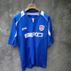 Millwall 2005-06 home football shirt / jersey. Medium mens