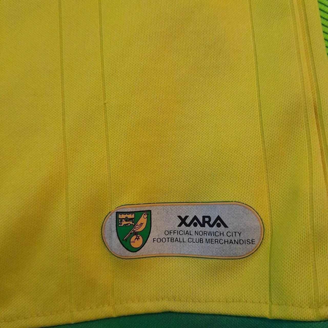 Norwich City 2010-11 home football shirt / jersey. 4XL mens. - Image 6