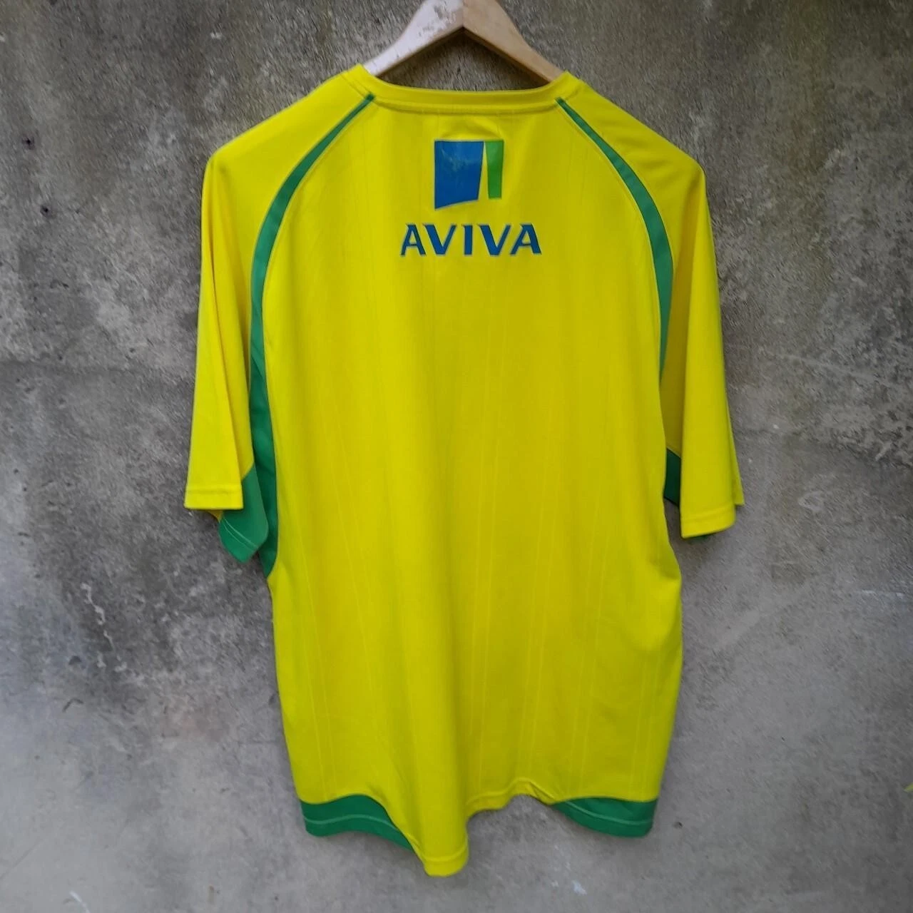 Norwich City 2010-11 home football shirt / jersey. 4XL mens. - Image 7