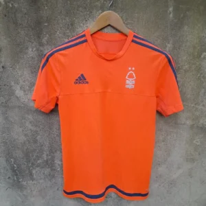Nottingham Forest 2015-16 training Kit football shirt and shorts. Medium mens.