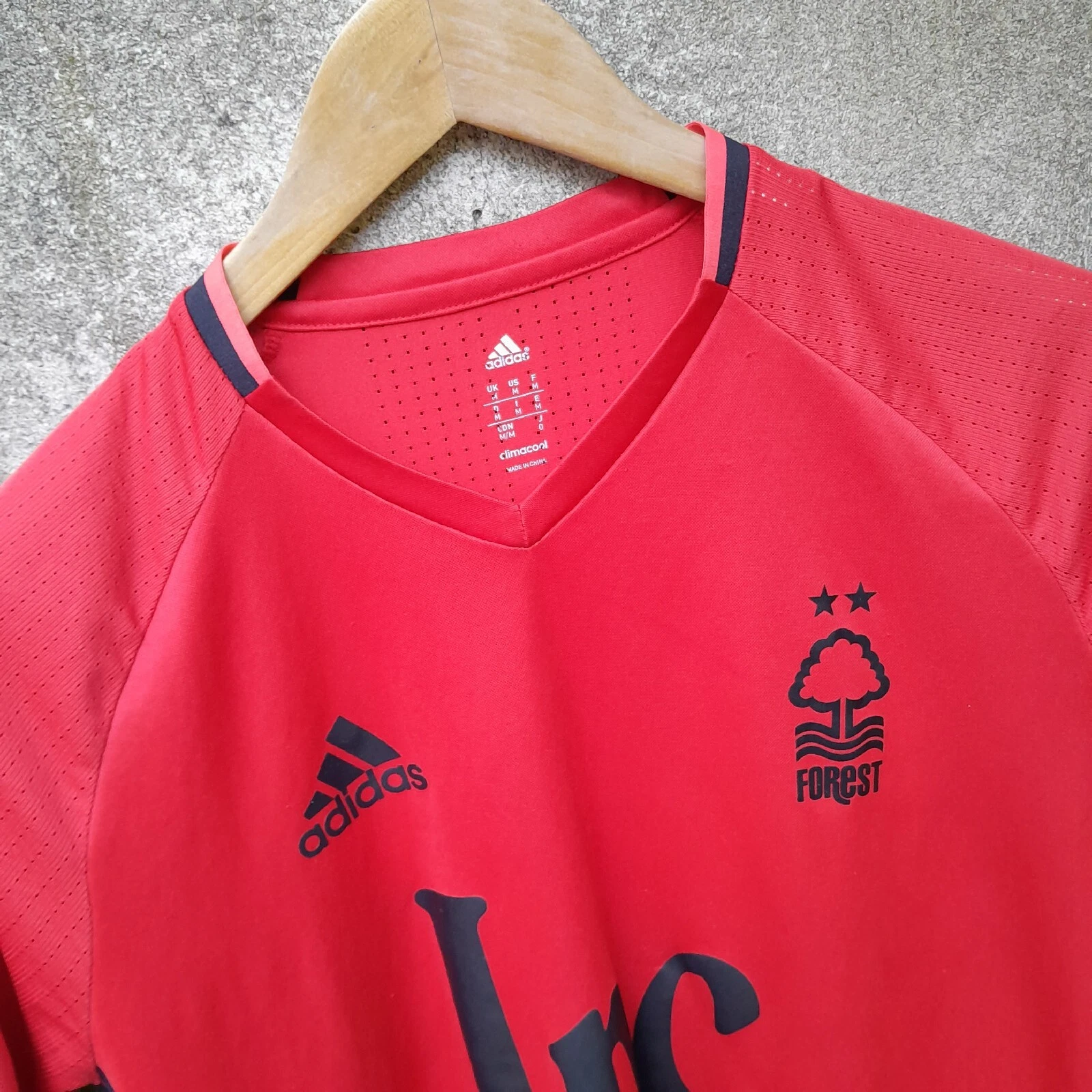 Nottingham Forest 2015-16 youth home football shirt / jersey. Medium mens. - Image 2