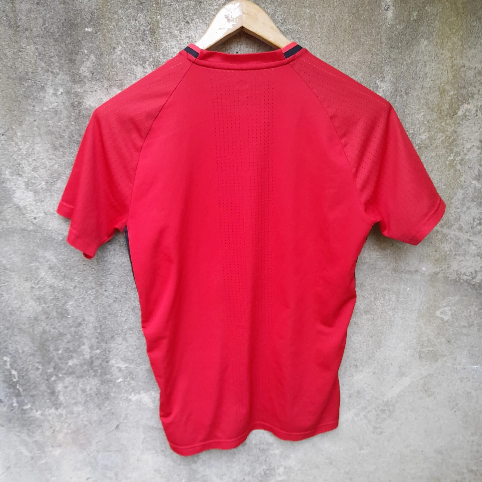 Nottingham Forest 2015-16 youth home football shirt / jersey. Medium mens. - Image 4