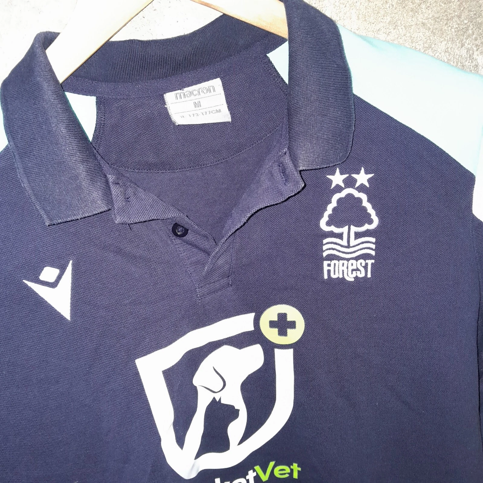 Nottingham Forest training football polo shirt / jersey Medium mens. - Image 2