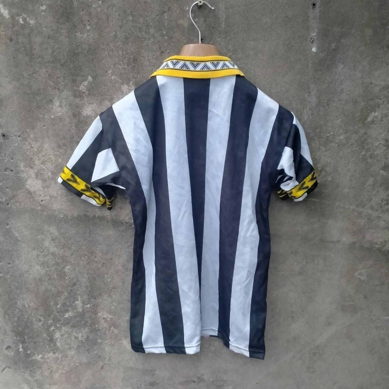 Notts County 1994-96 home football shirt/ jersey. - Image 3