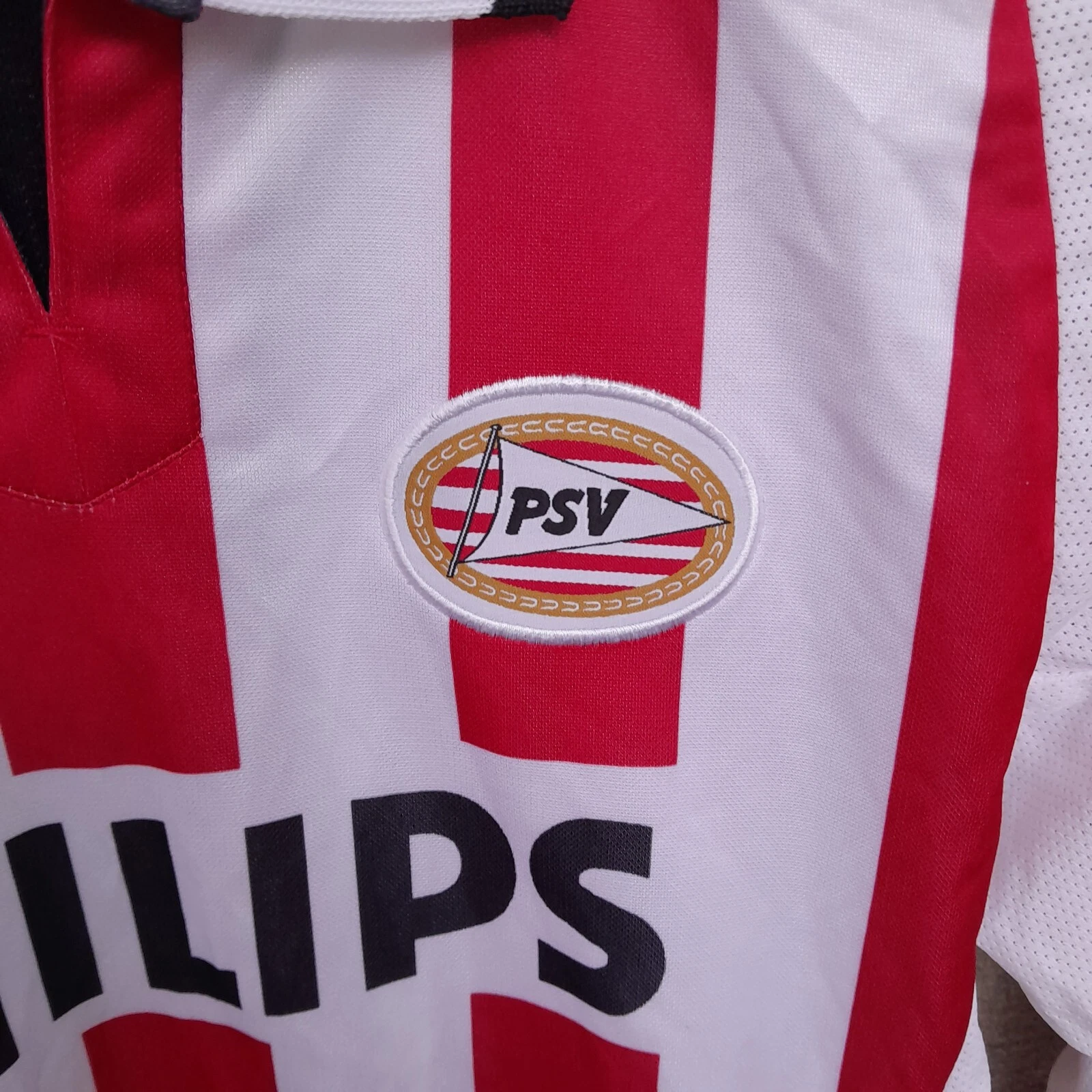 PSV Eindhoven 2002-03 home football shirt / jersey. Bnwot long - Image 3