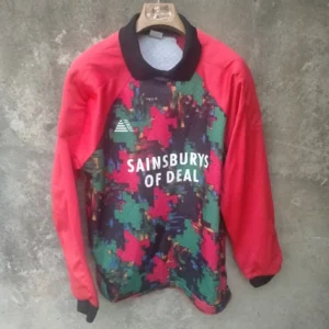 Pendle 90s red template goalkeeper football shirt / jersey. Medium mens.