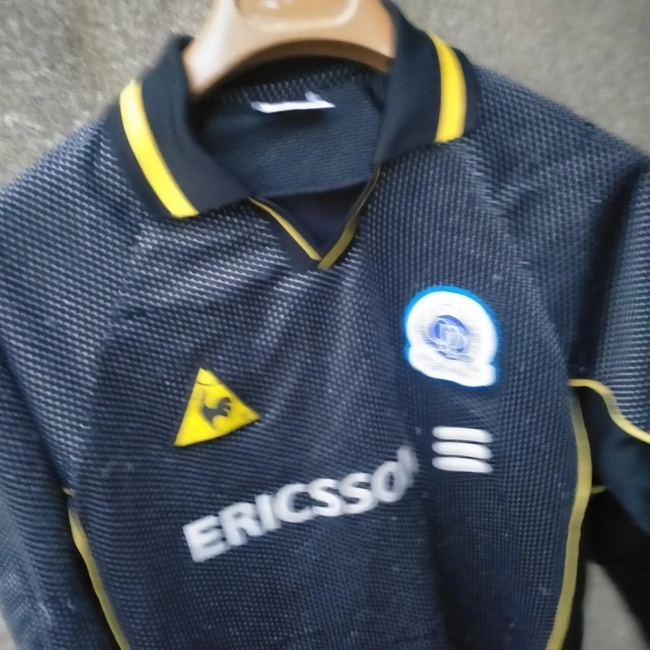 Queens Park Rangers 2002-03 goalkeeper football shirt / jersey. QPR - Image 2