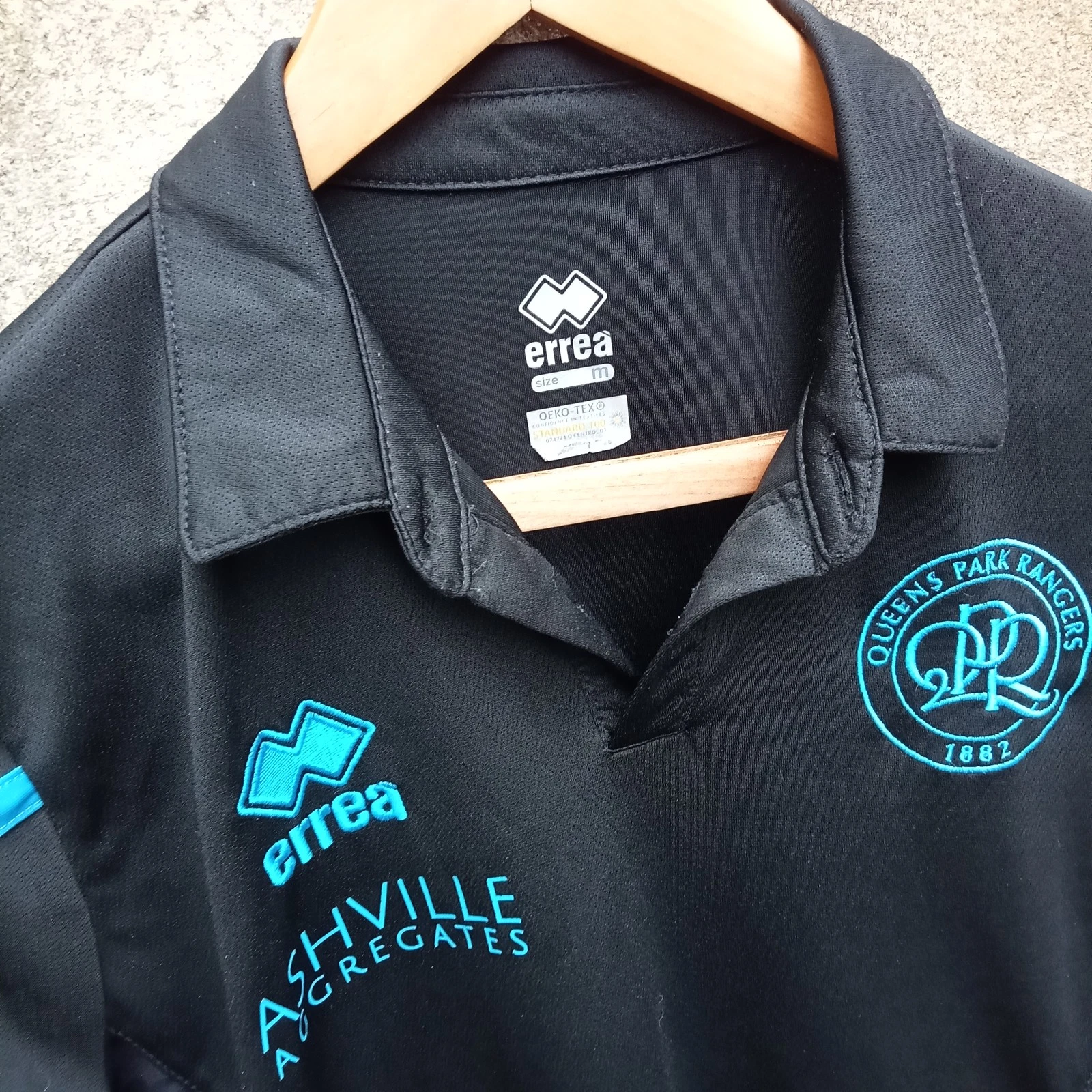 Queens Park Rangers 2022-23 polo football shirt, Mens Medium - Image 2