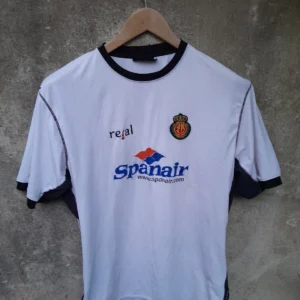 RCD Mallorca 2004-05 away football shirt / jersey. Large mens.