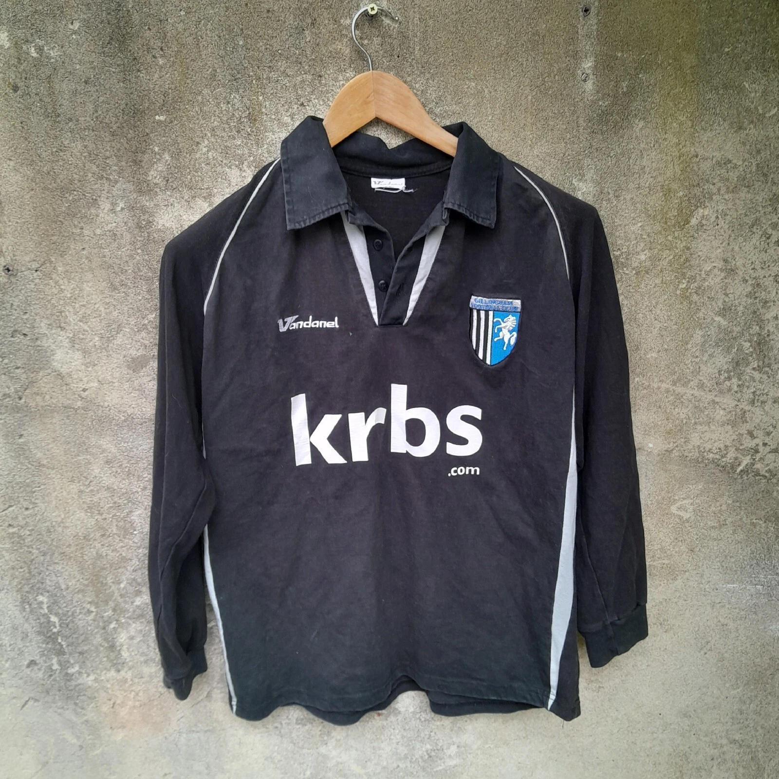 Rare Gillingham rugby football shirt / jersey. Medium mens