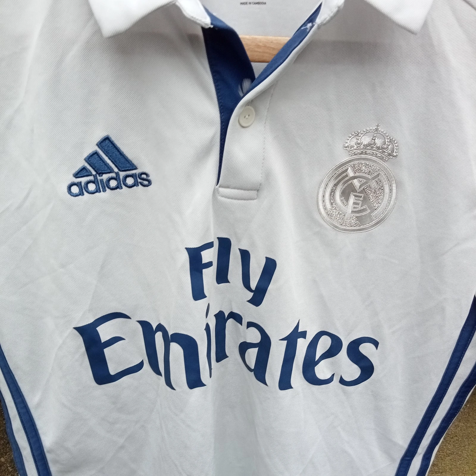 Real Madrid 2016-17 home football shirt | jersey, Boys XL 13-14 years - Image 2