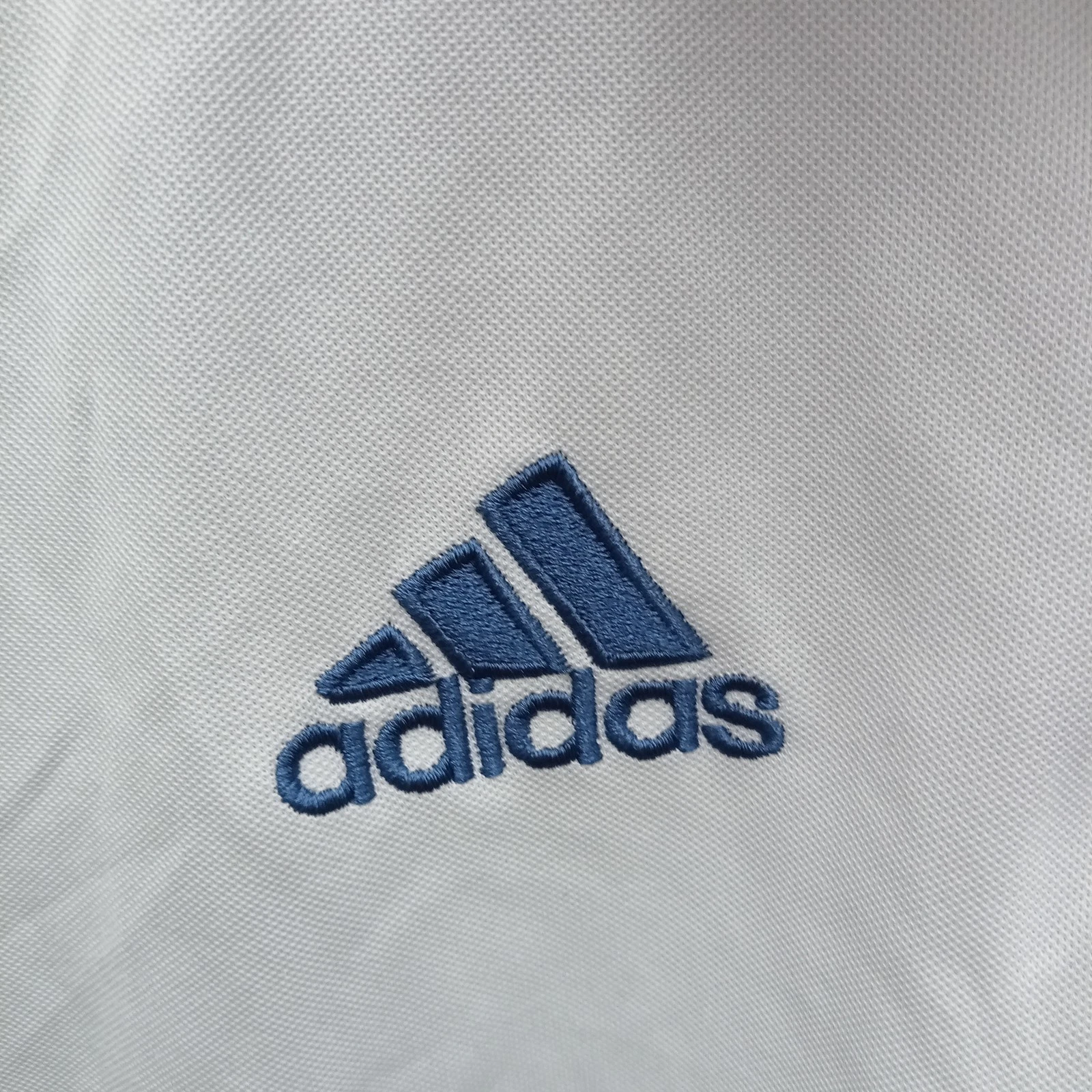 Real Madrid 2016-17 home football shirt | jersey, Boys XL 13-14 years - Image 4