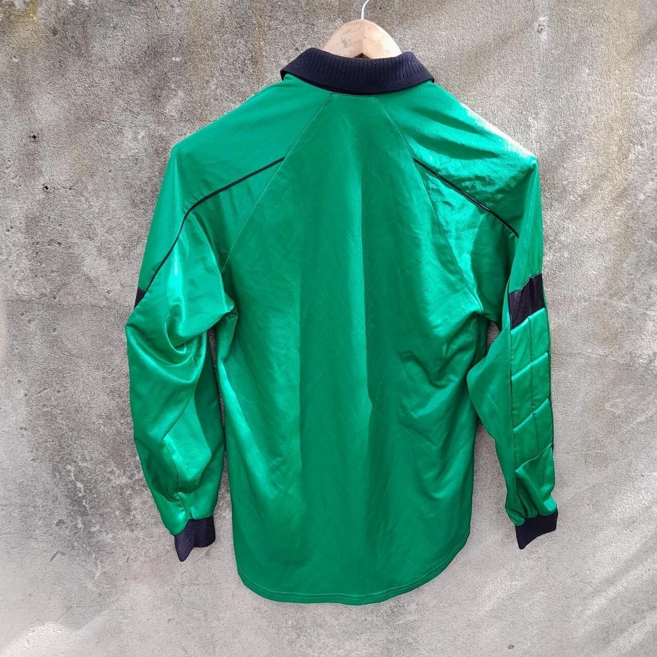 Rushden & Diamonds 2002-04 goalkeeper football shirt / jersey. XS mens. - Image 3