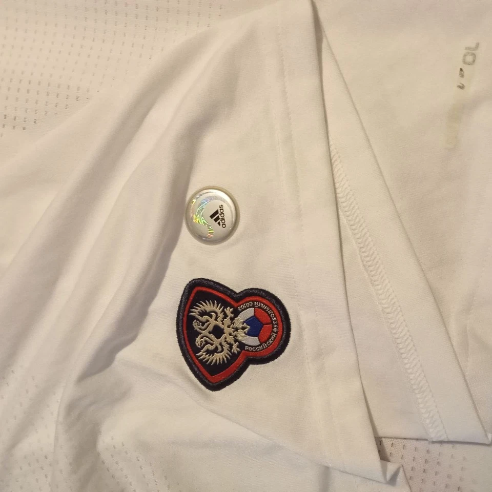 Russia 2009-10 away football shirt / jersey Large mens. - Image 8