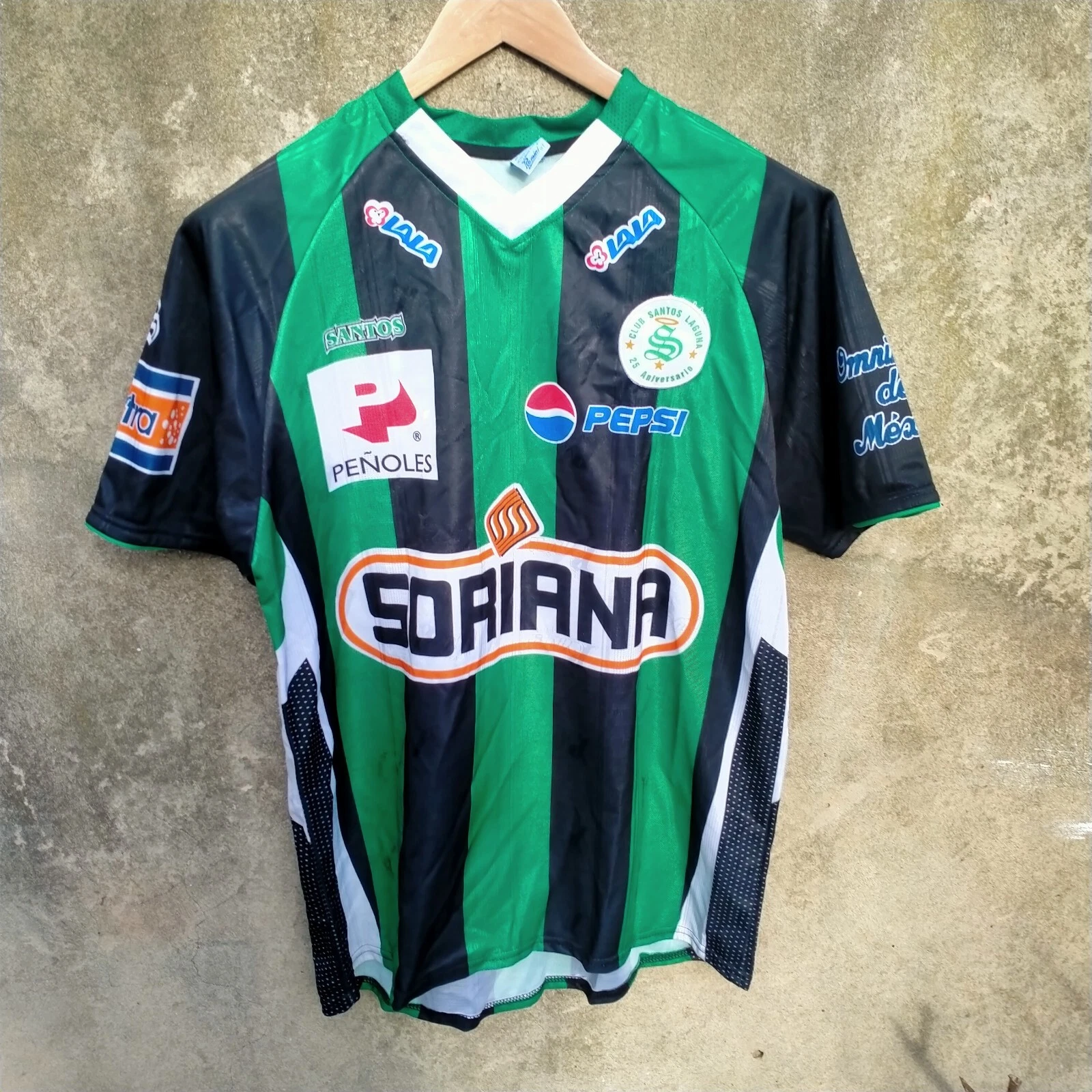 Santos Laguna Mexico away2008-09 home football shirt / jersey. Large mens.