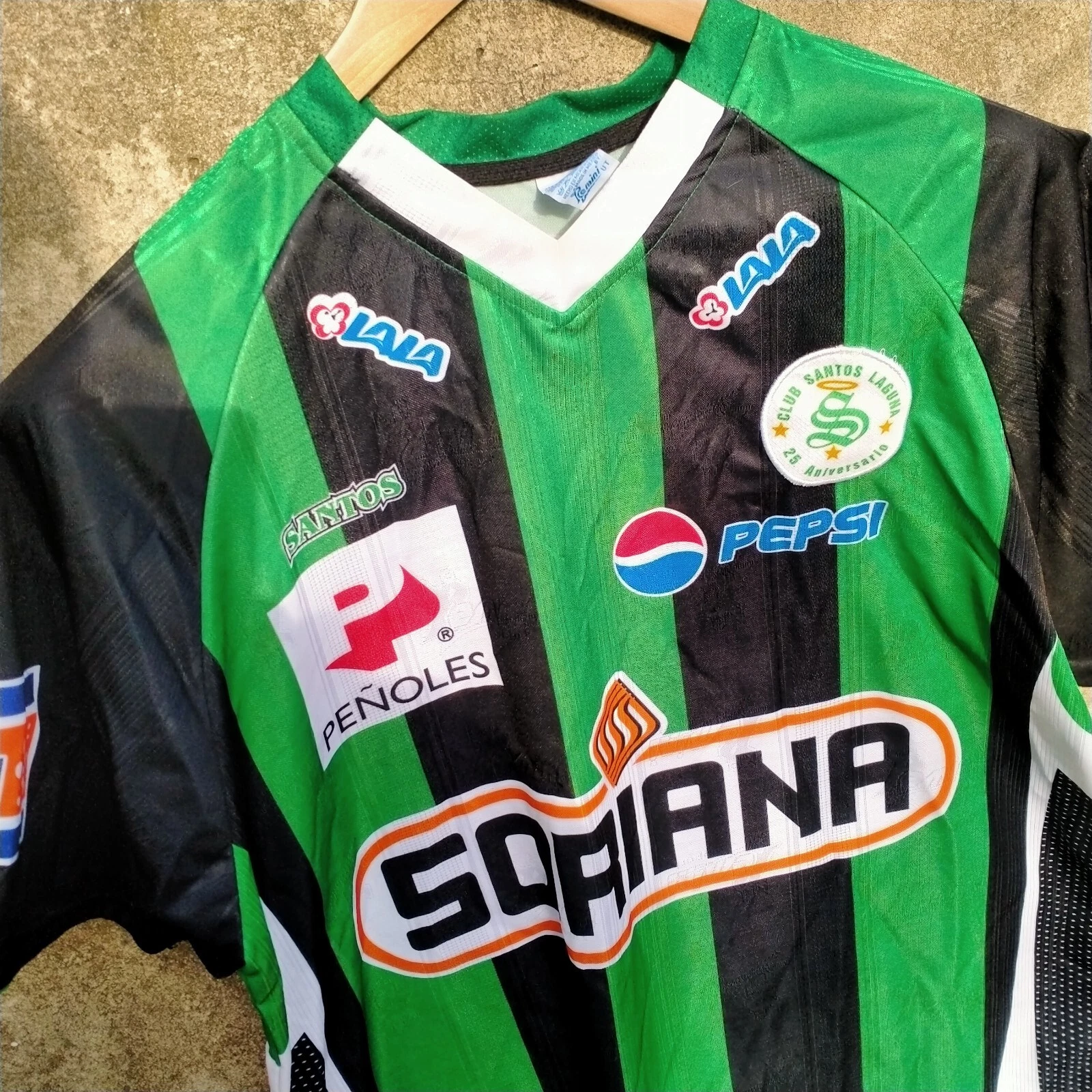 Santos Laguna Mexico away2008-09 home football shirt / jersey. Large mens. - Image 2