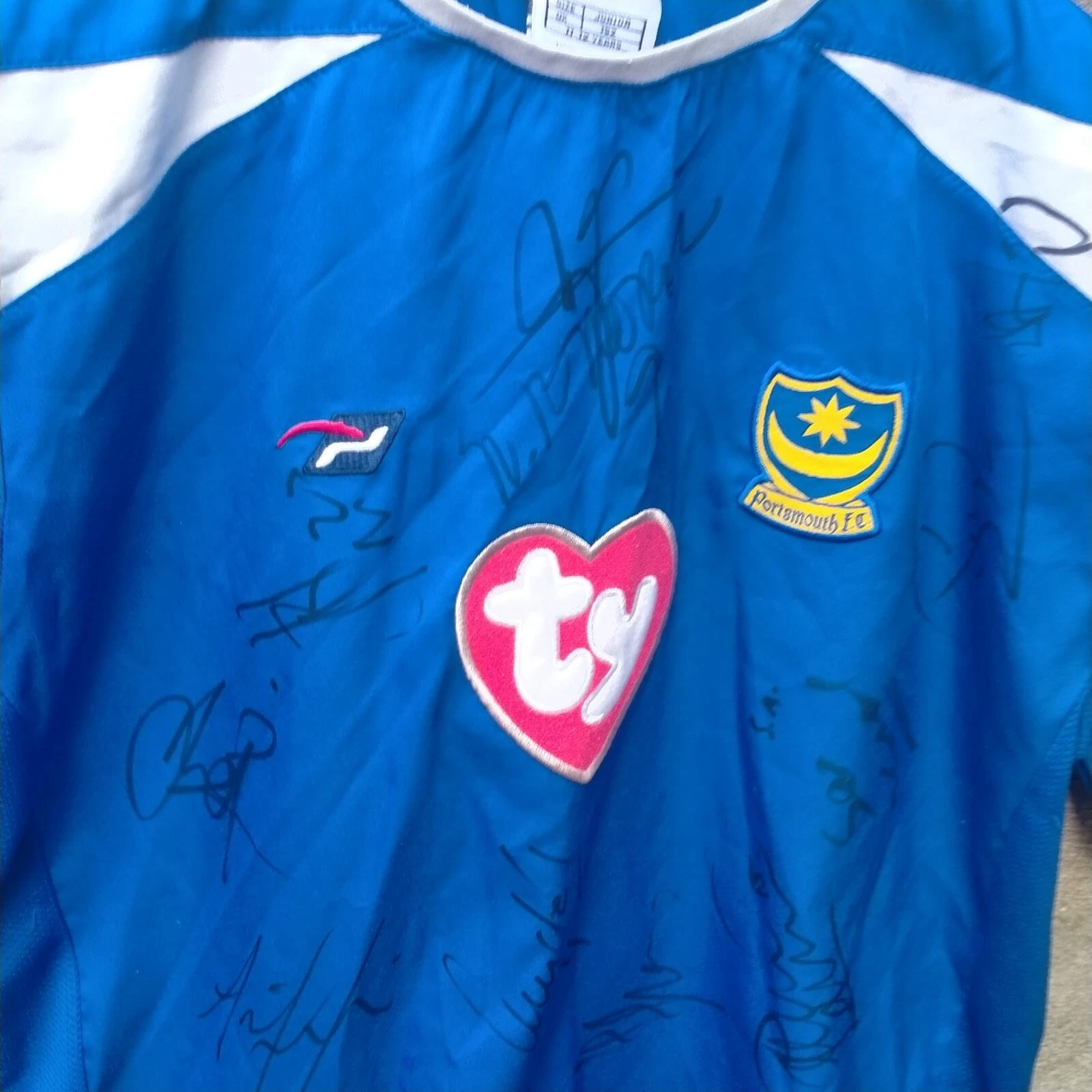 Signed Portsmouth 2003-05 home football jersey shirt - Image 2