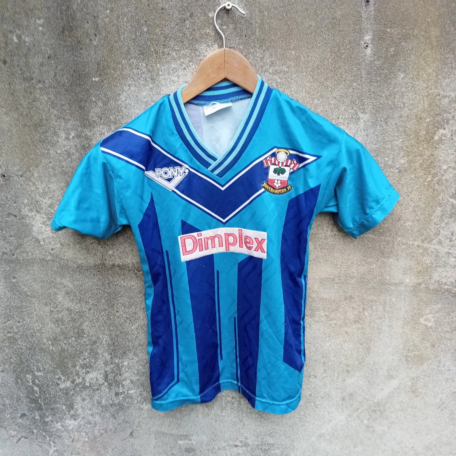 Southampton 1993-95 Away football shirt / jersey. large boys