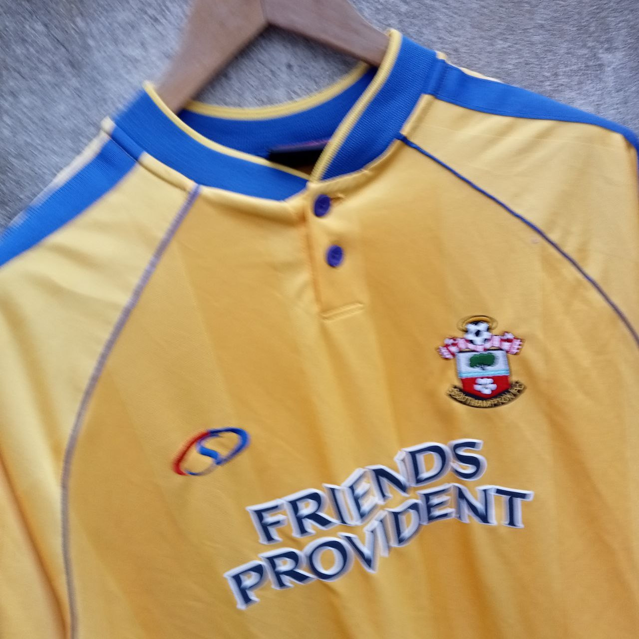 Southampton 2002-03 Away football shirt / jersey. Large mens. 42-44" - Image 3