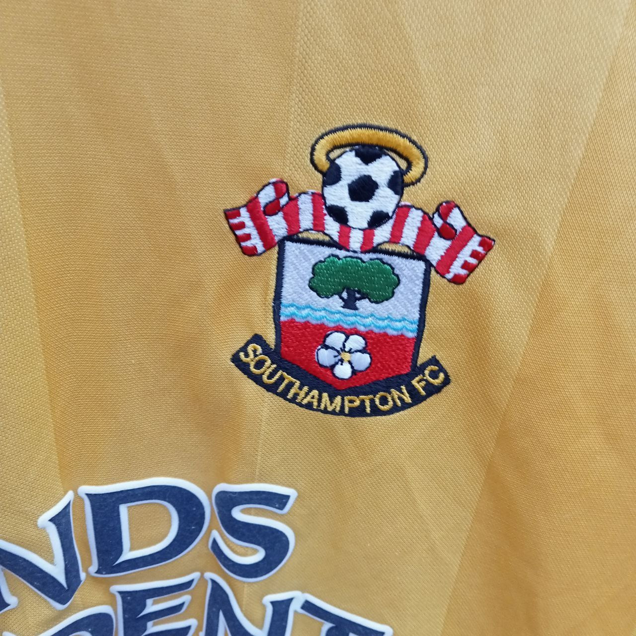 Southampton 2002-03 Away football shirt / jersey. Large mens. 42-44" - Image 4