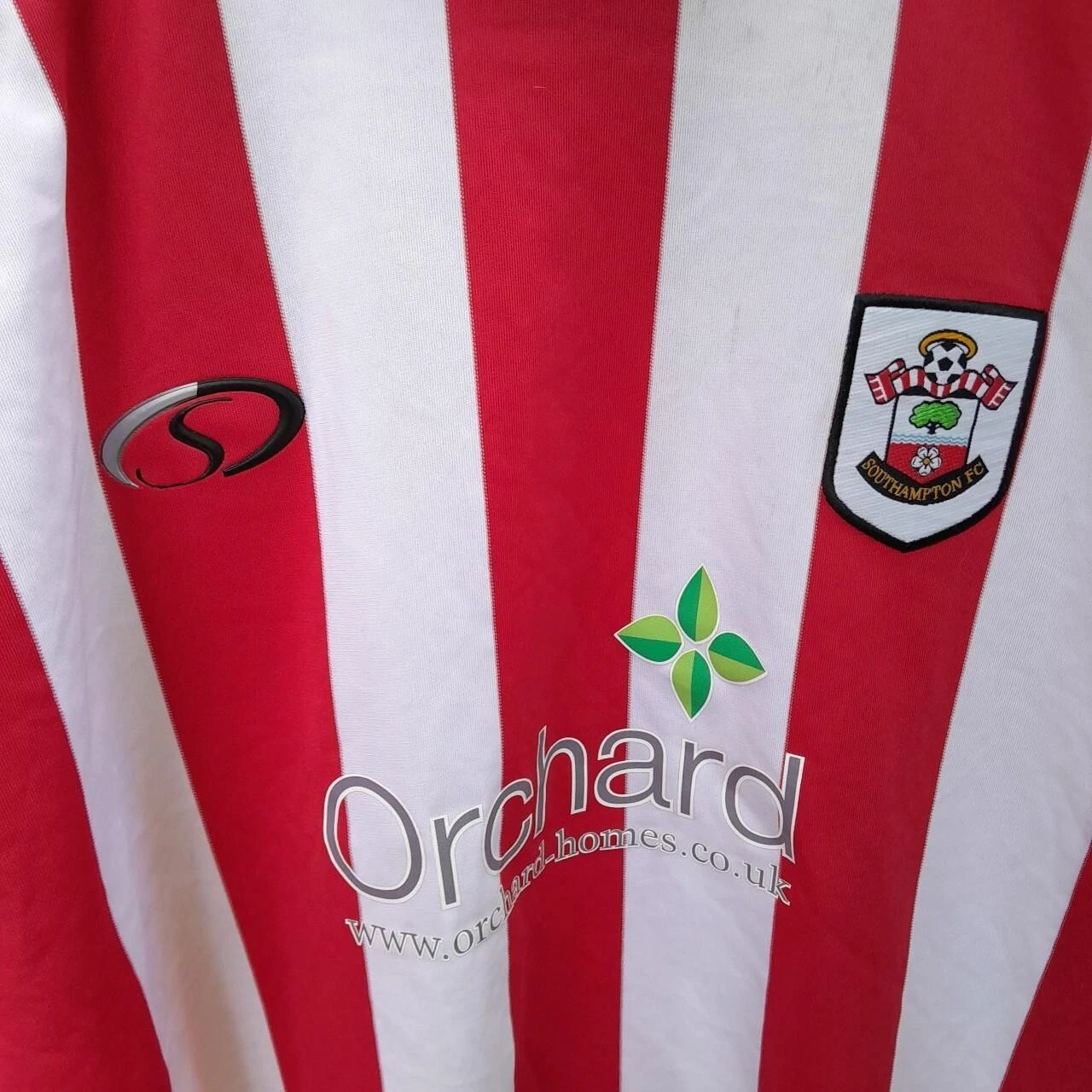 Southampton 2003-05 home football shirt / jersey. XL mens, saints reserves - Image 2