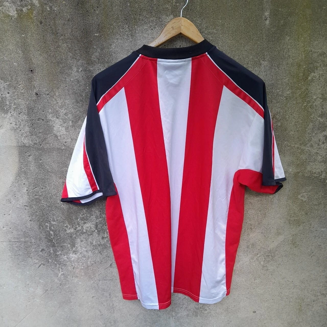 Southampton 2006-07 home football shirt / jersey. 2XL mens, saints. - Image 5