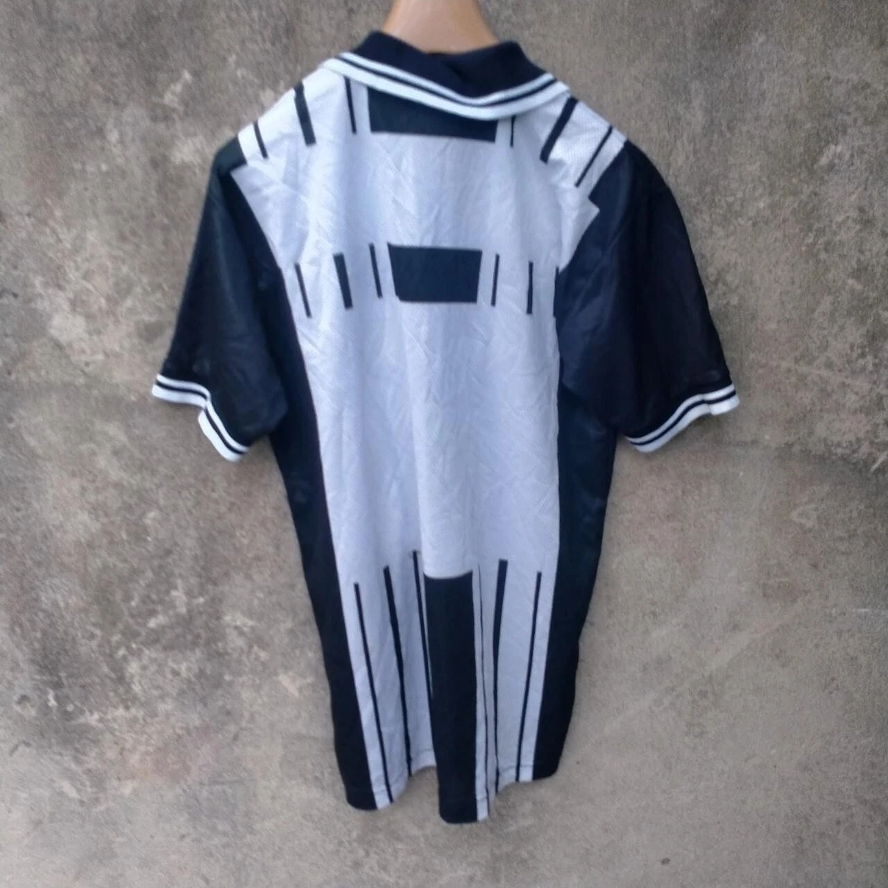 Udinese 1998-99 home football shirt / jersey. Medium mens - Image 3