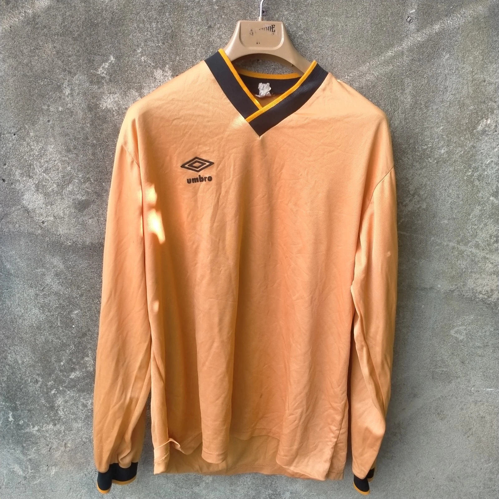 Umbro 1980s gold template home football shirt / jersey. Large mens. Wolves.