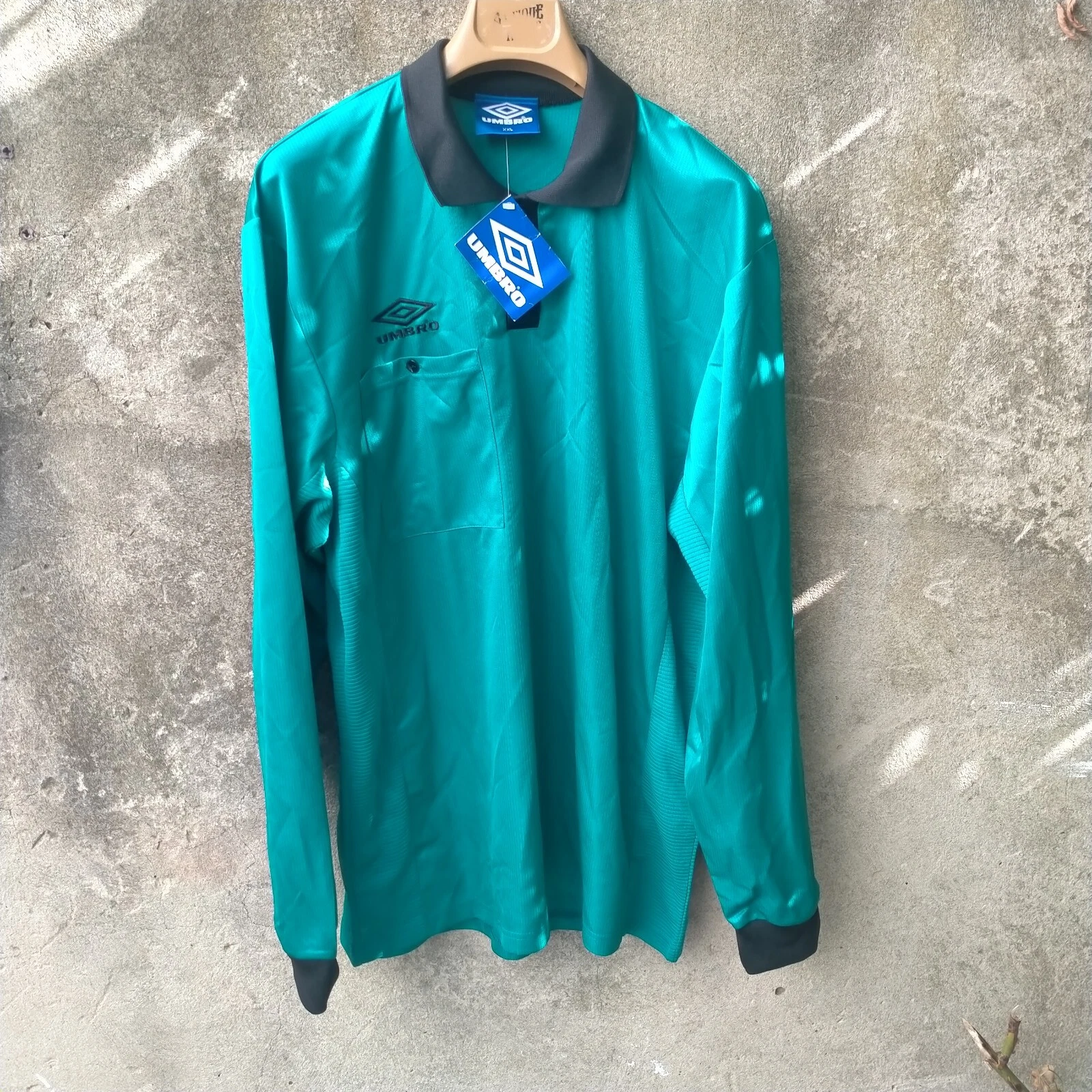 Umbro 90s Premier league ref football shirt / jersey. XXL mens referee BNWT