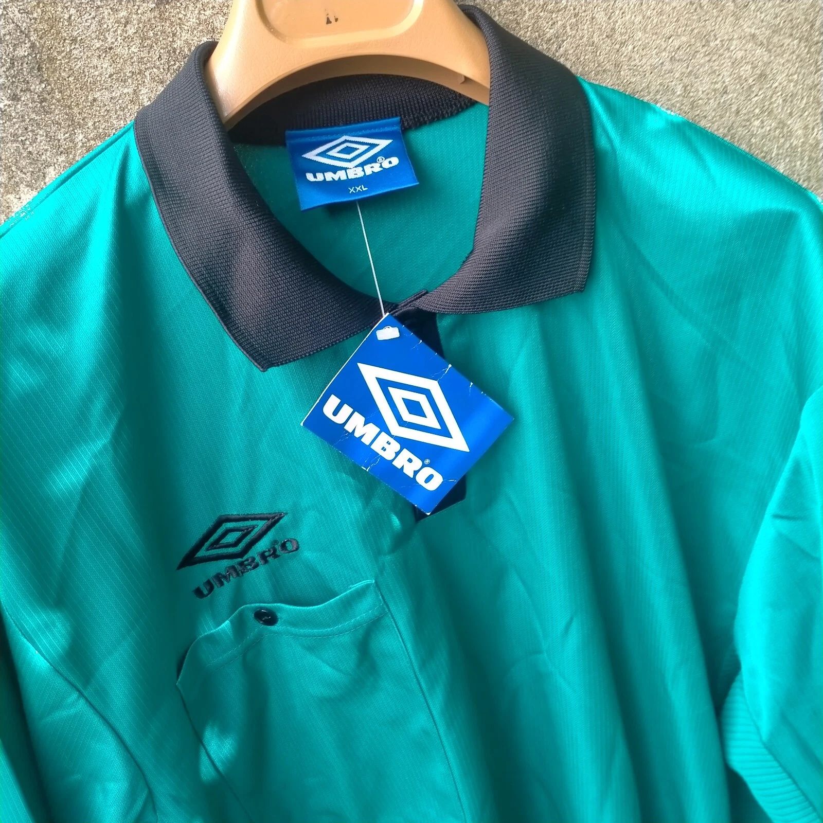 Umbro 90s Premier league ref football shirt / jersey. XXL mens referee BNWT - Image 2