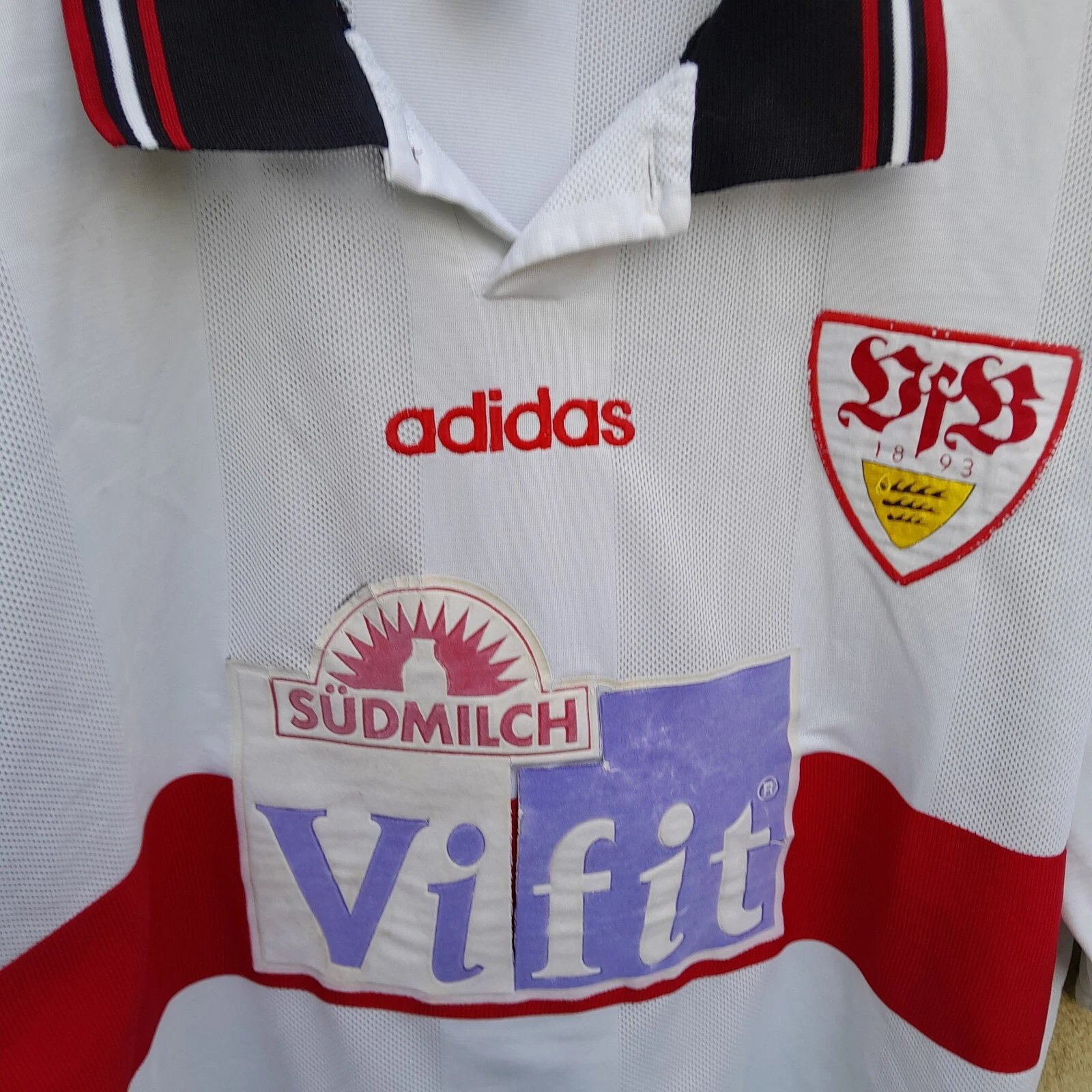 VFB Stuttgart 1996-97 home football shirt/ jersey. Large mens - Image 2